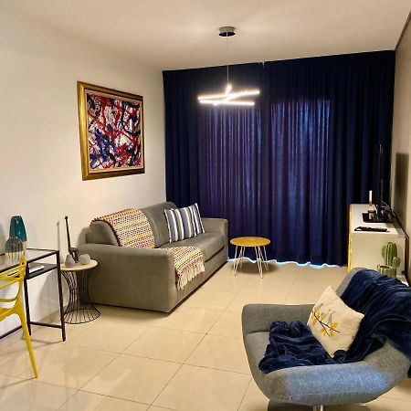 Fat Cow Apartment 101 Larnaca Buitenkant foto