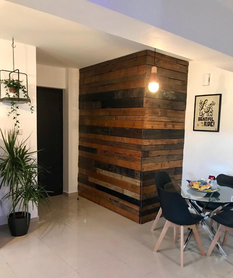 Fat Cow Apartment 101 Larnaca Buitenkant foto