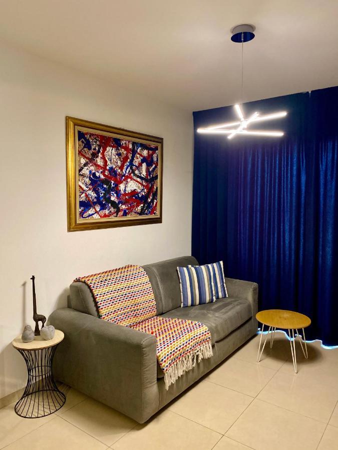 Fat Cow Apartment 101 Larnaca Buitenkant foto