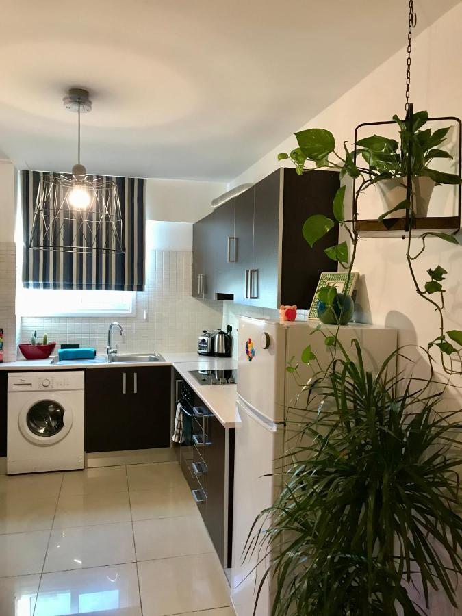 Fat Cow Apartment 101 Larnaca Buitenkant foto