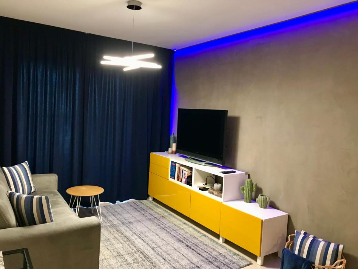 Fat Cow Apartment 101 Larnaca Buitenkant foto
