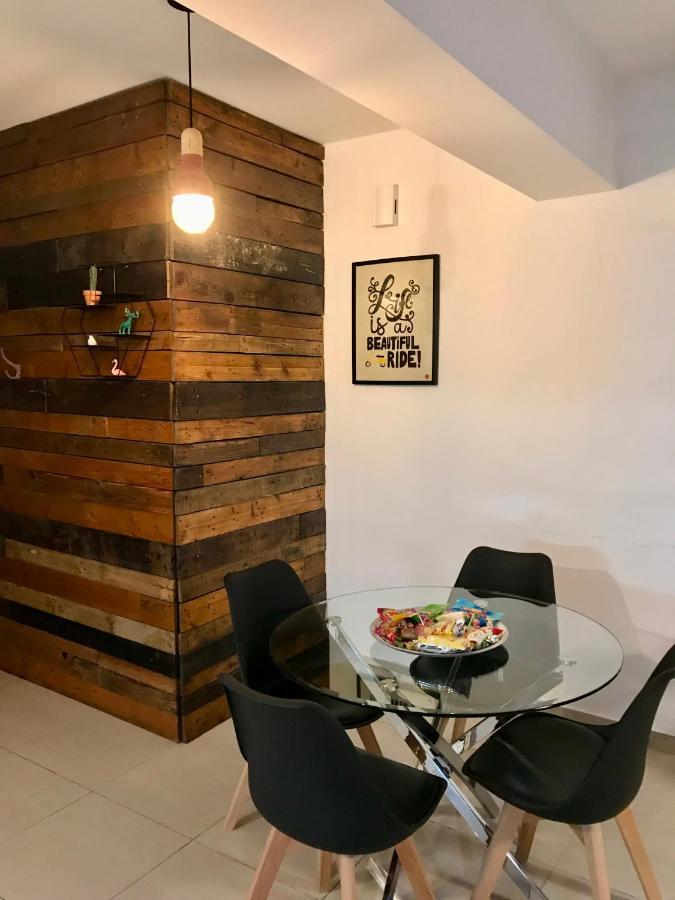 Fat Cow Apartment 101 Larnaca Buitenkant foto